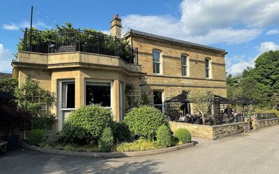 Manor House Lindley