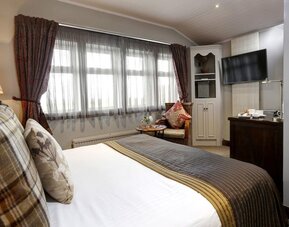 Pennine Manor Hotel