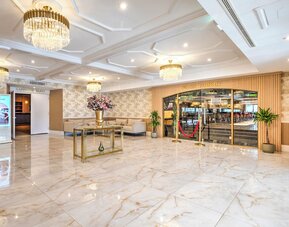 Palms Hotel & Retreat By Palette London Romford