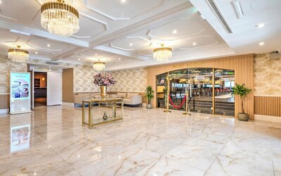 Palms Hotel & Retreat By Palette London Romford