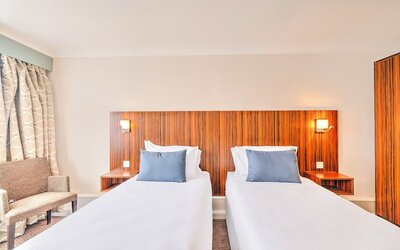 Palms Hotel & Retreat By Palette London Romford