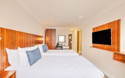 Palms Hotel & Retreat By Palette London Romford