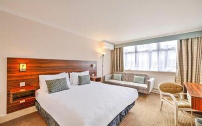 Palms Hotel & Retreat By Palette London Romford