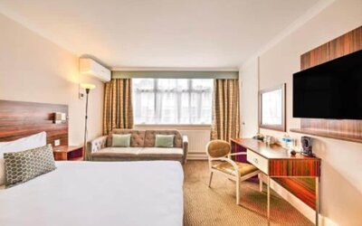 Palms Hotel & Retreat By Palette London Romford