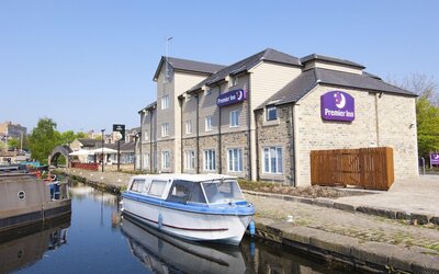 Premier Inn Huddersfield Central