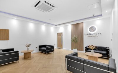 Signature Hotel London