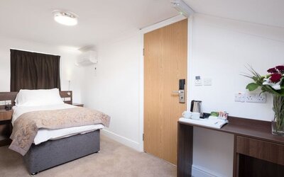 Signature Hotel London