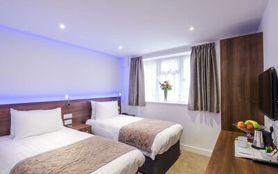 Signature Hotel London
