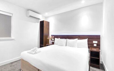 Signature Hotel London