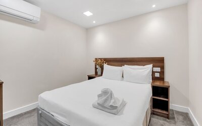 Signature Hotel London