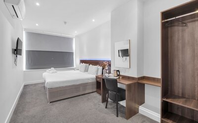 Signature Hotel London