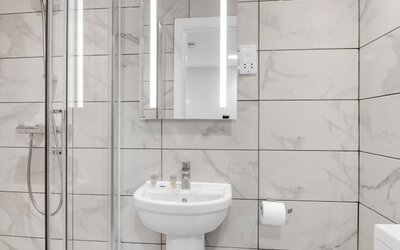 Signature Hotel London