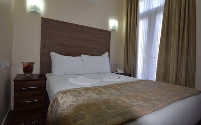 Lucky 8 Hotel
