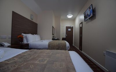 Lucky 8 Hotel