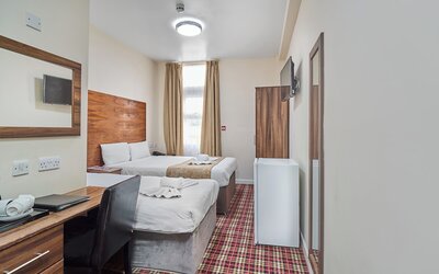 Lucky 8 Hotel