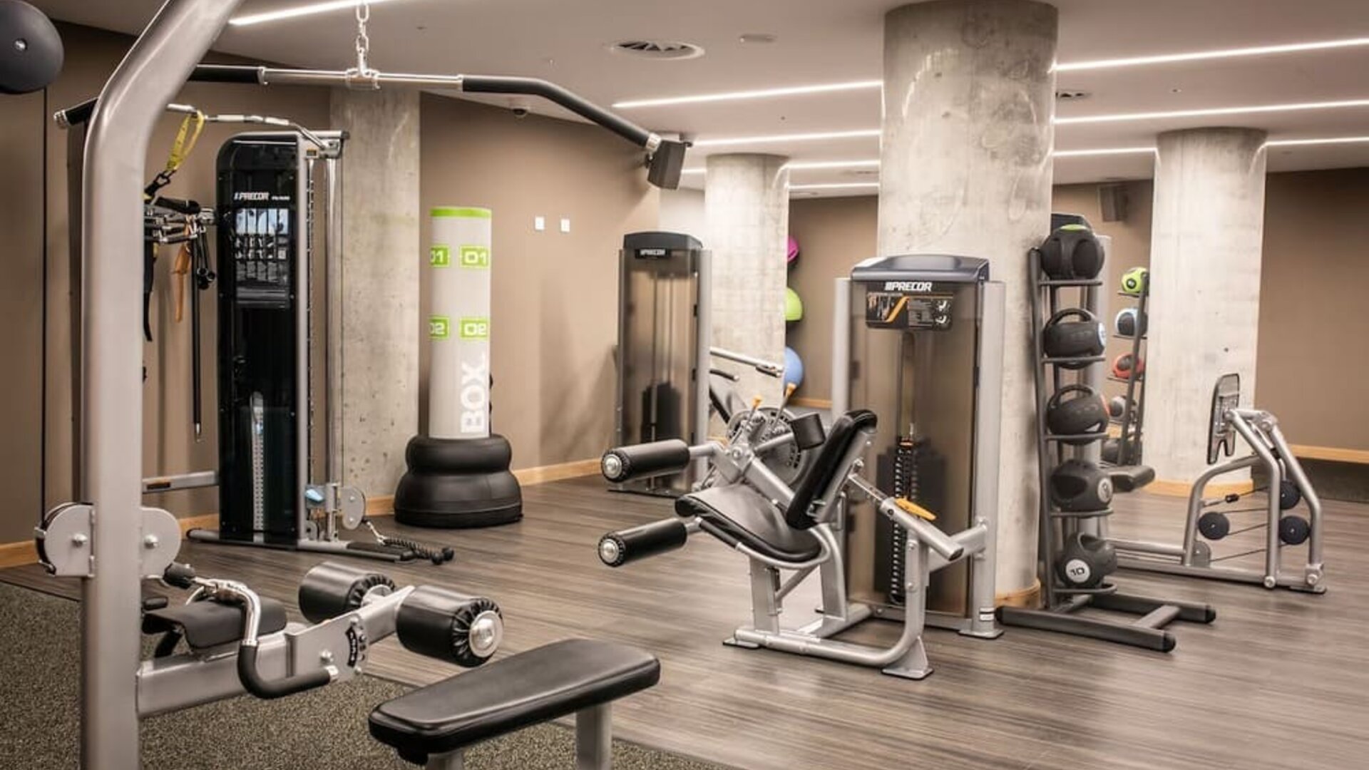 Fitness center available at Lincoln Plaza London, Curio Collection By Hilton. 