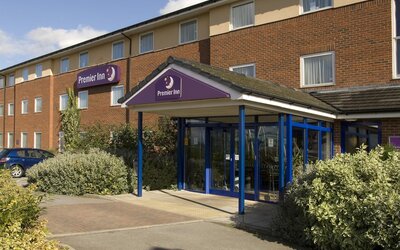 Premier Inn Wakefield South - M1 Jct39