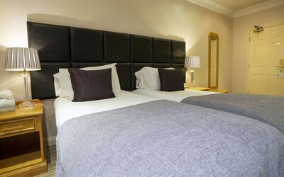 Waterton Park Hotel
