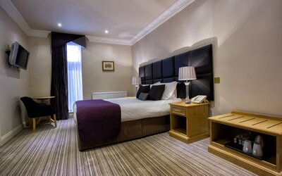 Waterton Park Hotel