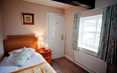 Waterton Park Hotel
