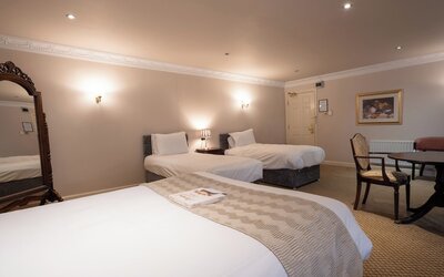 Waterton Park Hotel