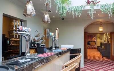 Waterton Park Hotel