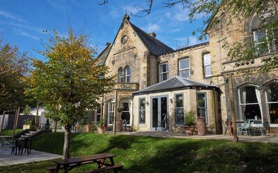 Holmfield Arms By Greene King Inns
