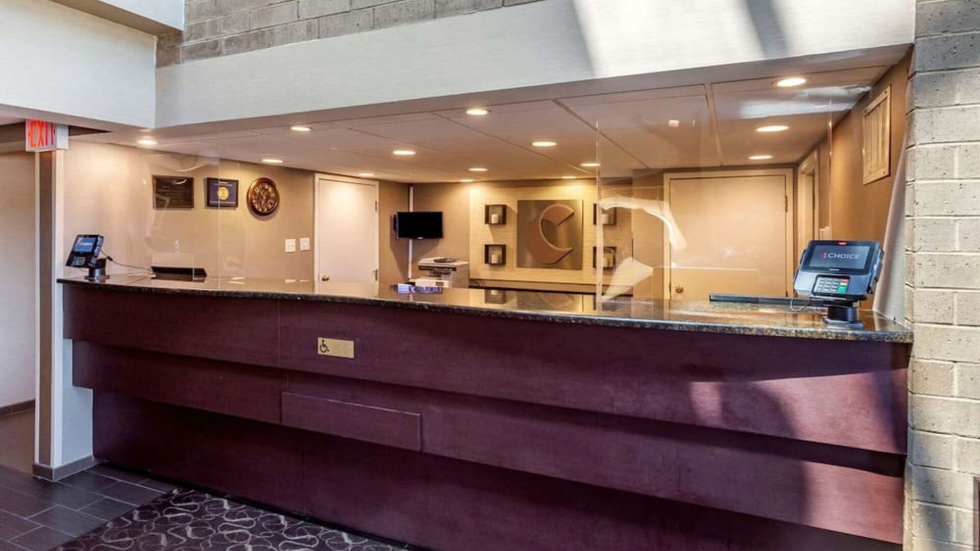 Reception desk at Comfort Suites Oakbrook Terrace.