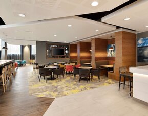 Hampton by Hilton London Excel