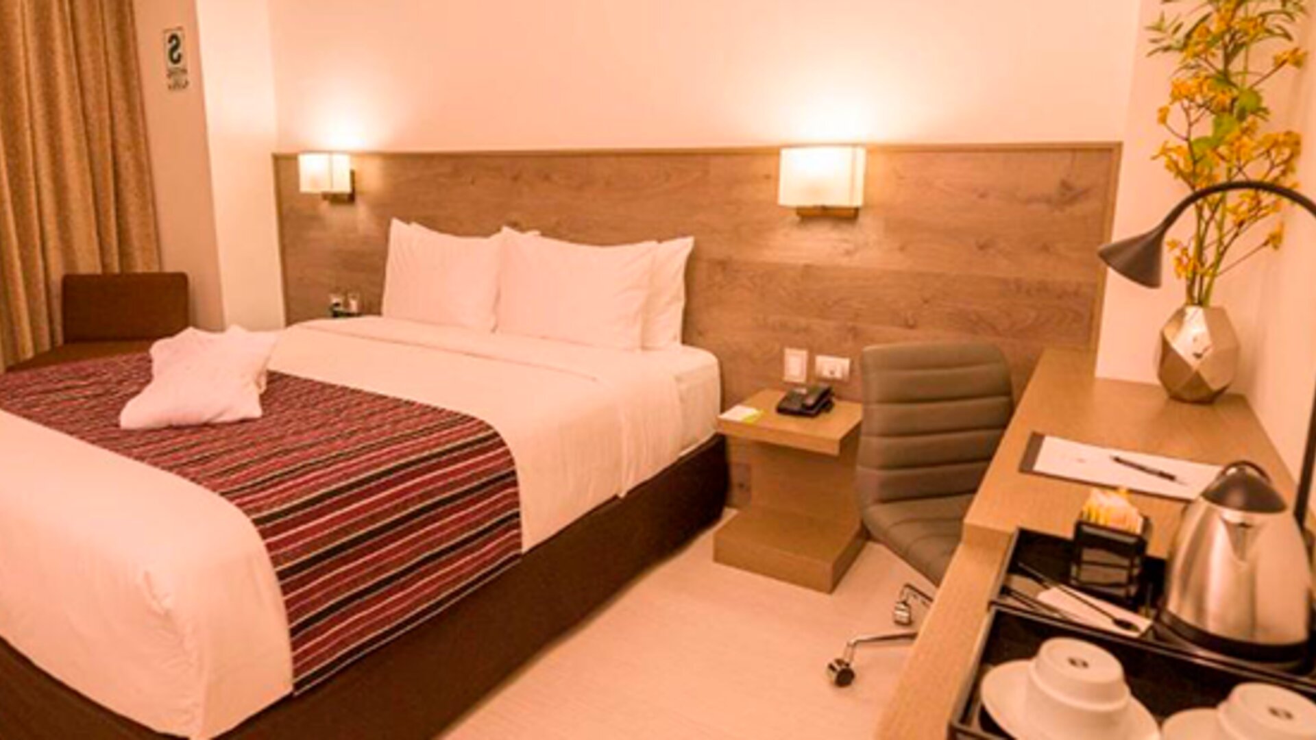 Best Western Plus Urban Larco Hotel