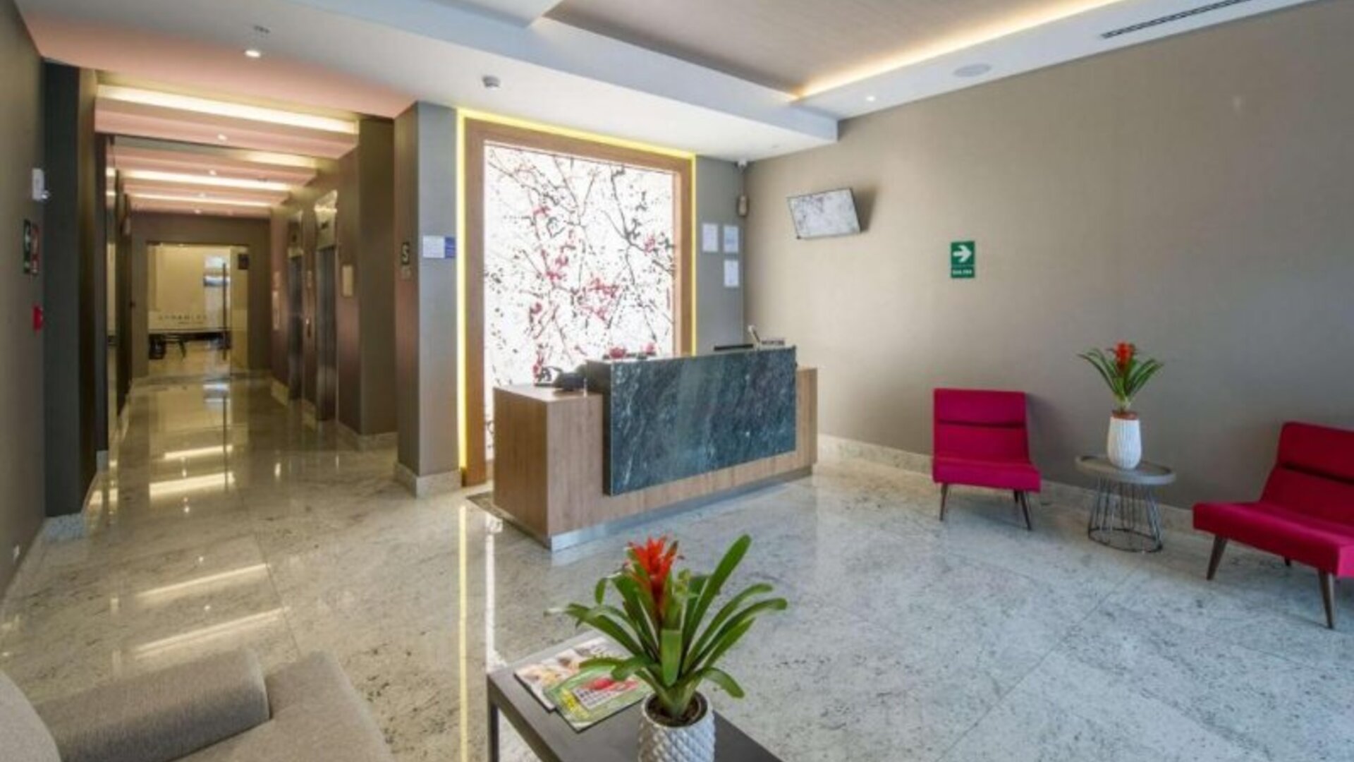 Best Western Plus Urban Larco Hotel