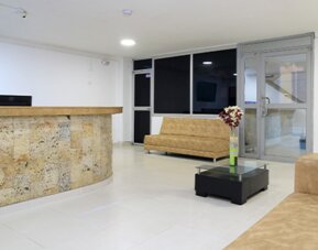 Hotel Rodadero Inn By GEH Suites