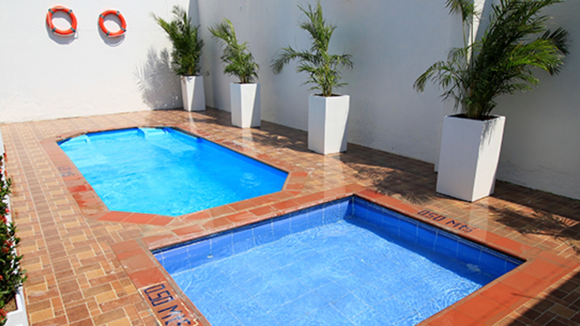 Hotel Rodadero Inn By GEH Suites