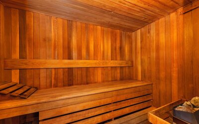 Spa and sauna at Grand Park Hotel & Suites Downtown Vancouver.