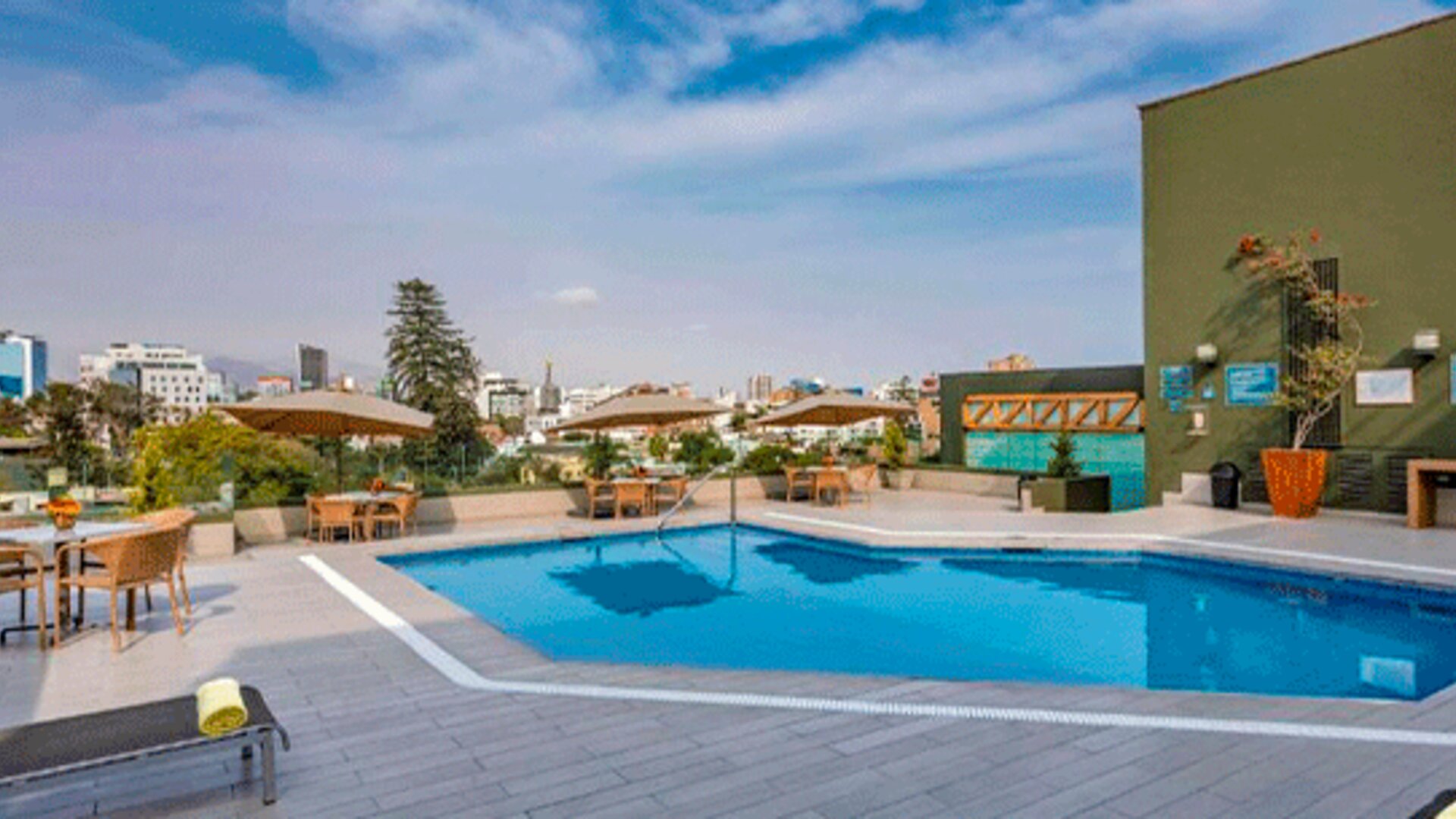 Sonesta Hotel El Olivar