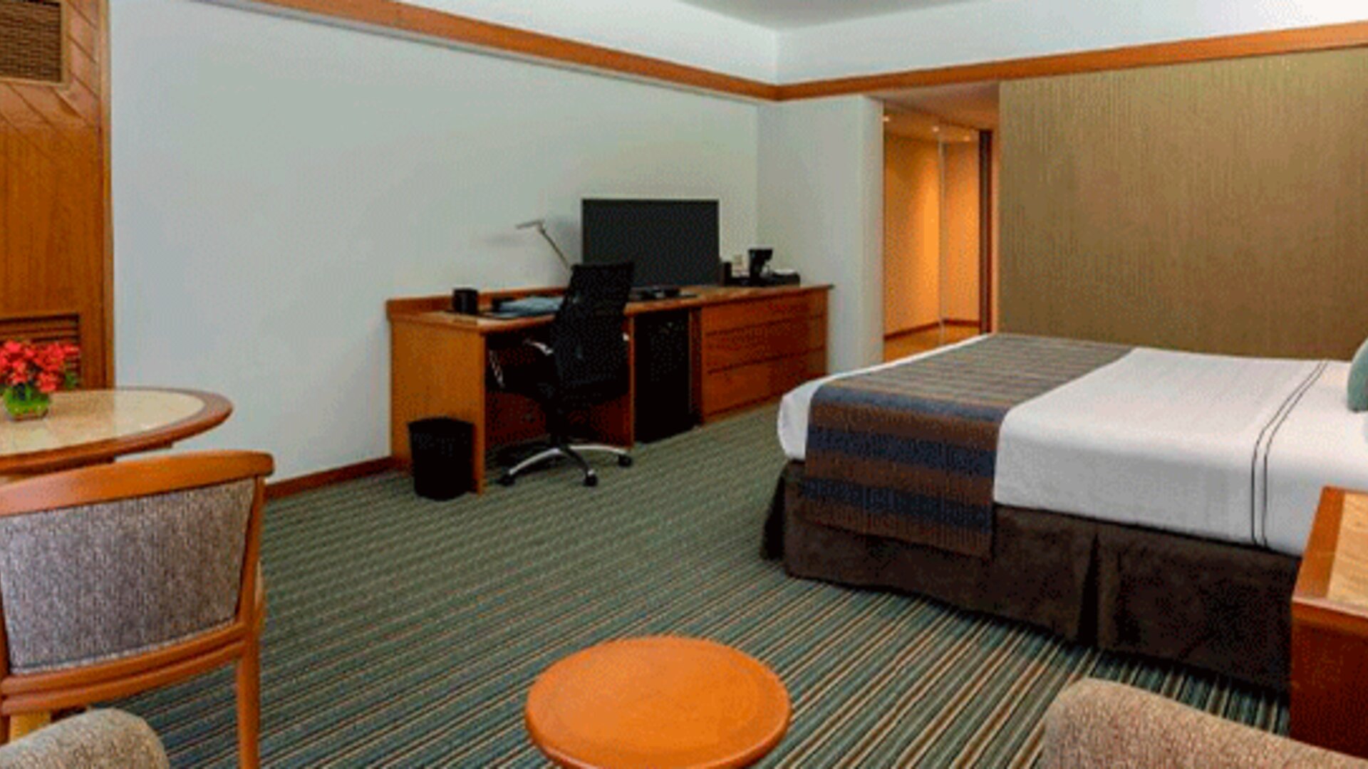 Sonesta Hotel El Olivar