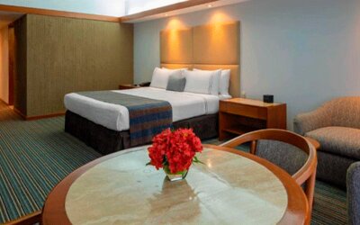 Sonesta Hotel El Olivar