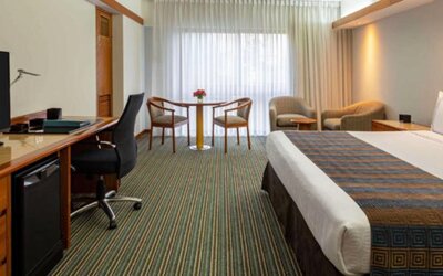 Sonesta Hotel El Olivar