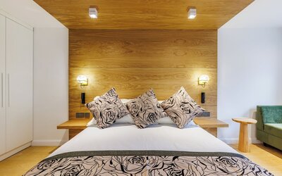 Rosemay Boutique Hotel Near Heathrow Airport