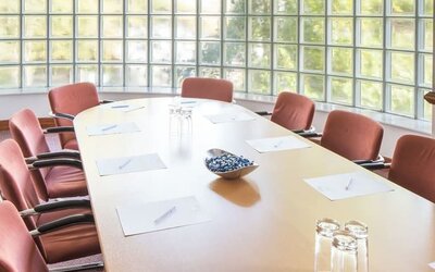 Professional meeting room at Leonardo Hotel Belfast.