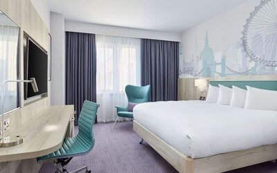 Day use room with work desk at Leonardo Hotel London Croydon.