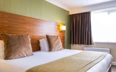 Holiday Inn Newcastle South by IHG