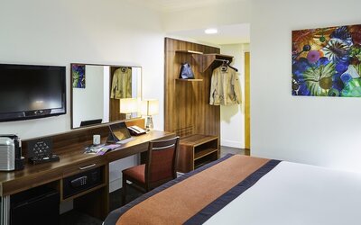 Mercure St Helens