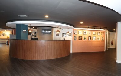 Knowsley Inn & Lounge