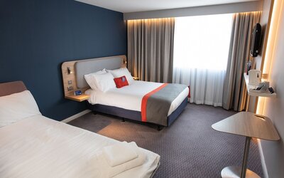 Knowsley Inn & Lounge