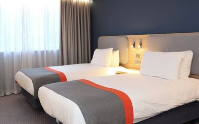 Knowsley Inn & Lounge