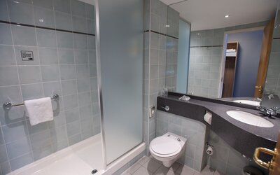 Knowsley Inn & Lounge