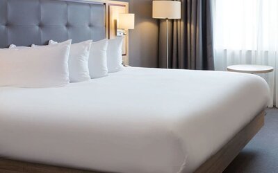 Romantic king room at Leonardo Hotel London Watford.