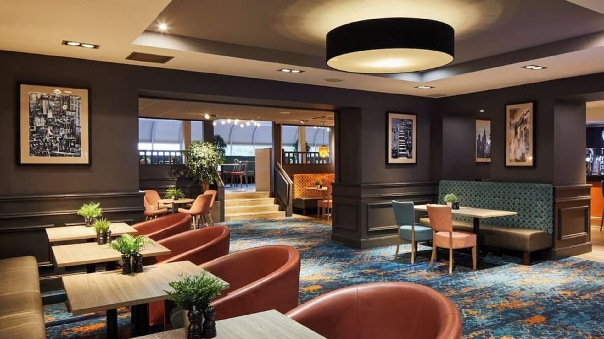 Dining area perfect for coworking at Leonardo Hotel Edinburgh Murrayfield.