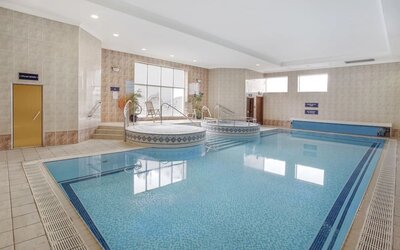Indoor pool at Leonardo Hotel Inverness.